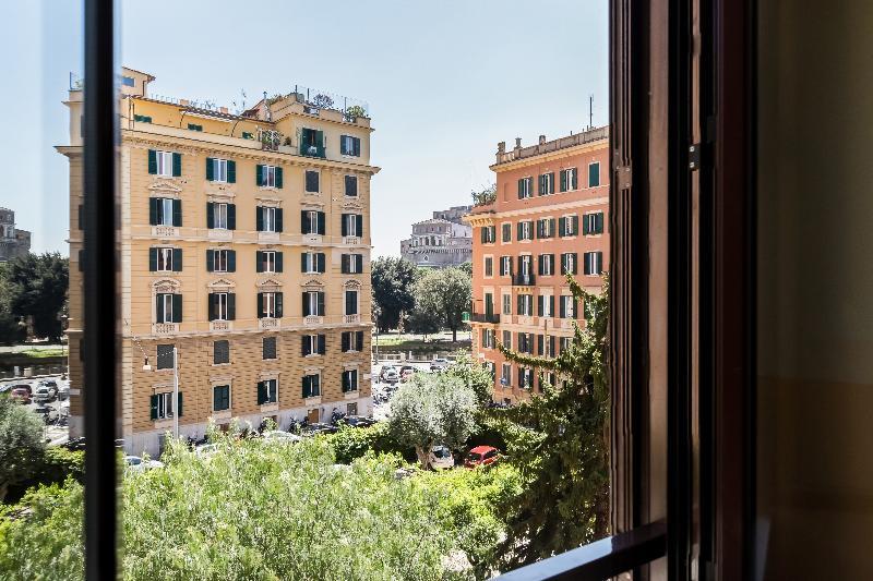 Отель Domus Carmelitana Рим Экстерьер фото